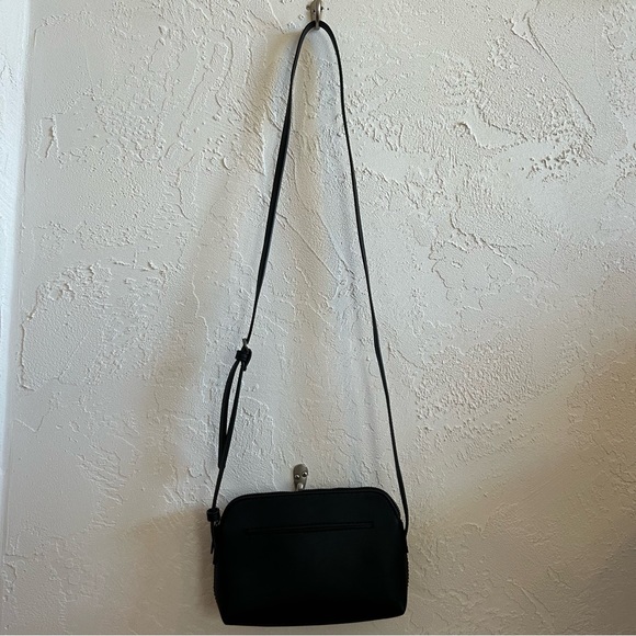 Universal Threads Crossbody Purse - Picture 4 of 6